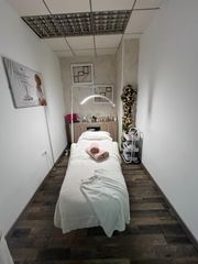Rent Business premise in Adra. Local comercial céntrico