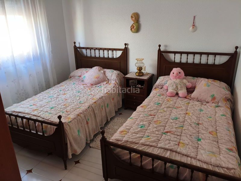 Foto ed57de48-63ff-4729-80e8-1e96f8e918bf. Casa amb aparcament a Adra