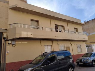 Casa a Balerma. Gran casa de dos plantas en balerma