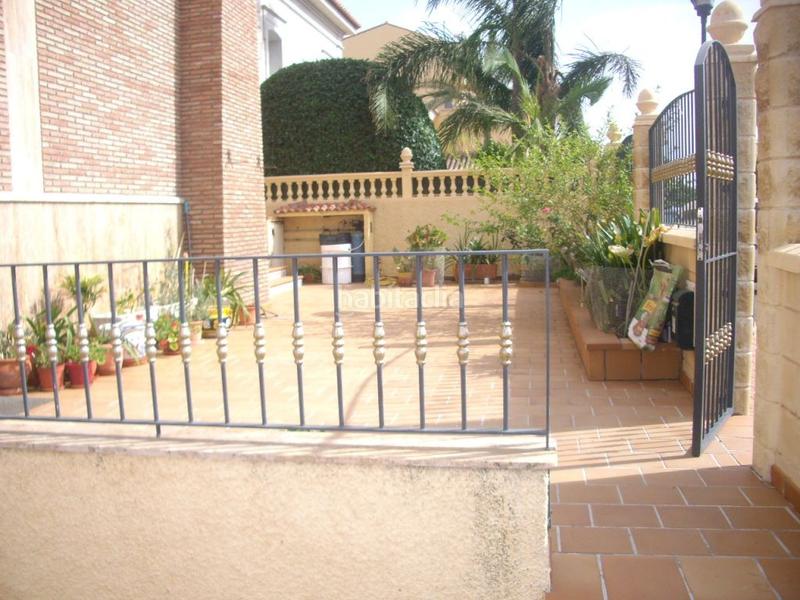 Foto 13393bb3-31a3-4739-8bd1-70853f403948. Chalet avec parking dans Adra