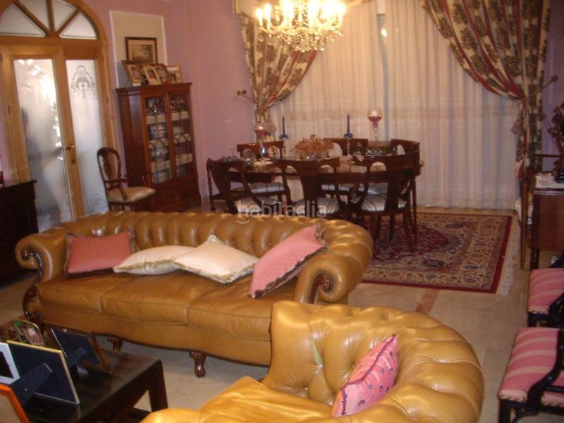 Foto 5b61e3b4-1775-464d-bdc3-a4f881ea2f57. Chalet avec parking dans Adra