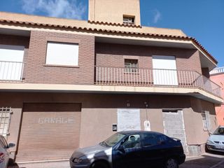 Maison à Adra. Gran casa de 2 plantas sobre almacen