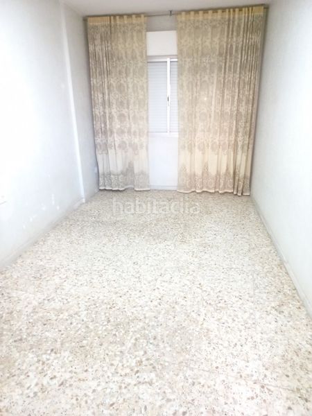 Foto d30ddc7c-8532-4315-b14e-e7b6da3a3743. Casa amb aparcament a Adra