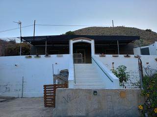 Masia a Adra. Bonito cortijo con terreno cerca de adra