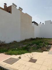 Terreny residencial a Adra. Magnifico solar en la curva