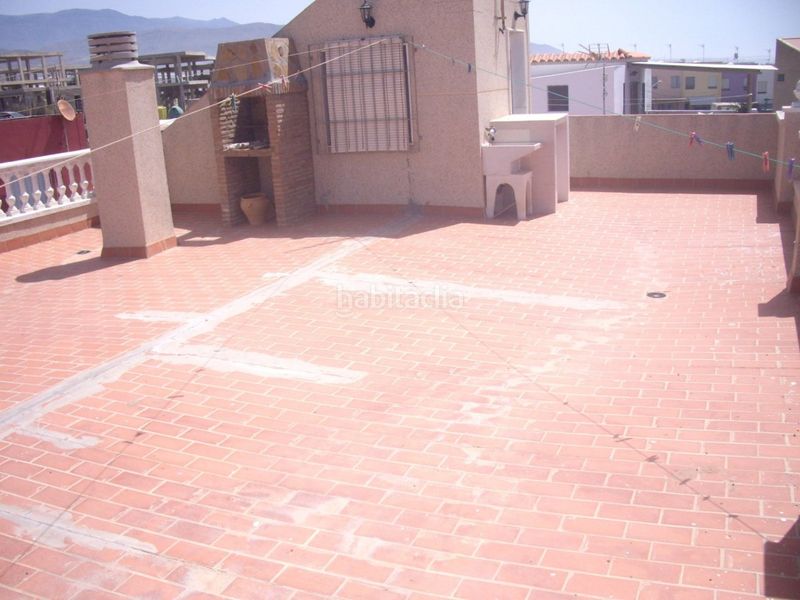 Foto e1eeae8e-ac9a-4c2e-b00b-a88bbef6e6a2. Casa amb aparcament a Adra