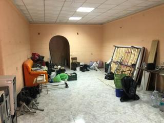 Local Comercial a Adra. Bonito local en venta en adra