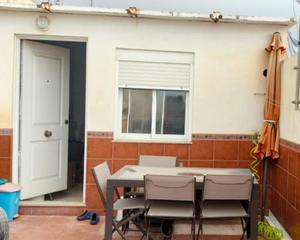 Casa a Adra. Bonita casa semicentrica