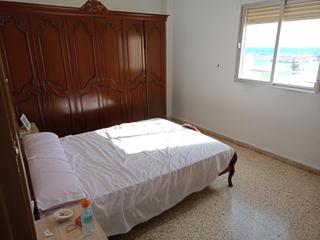 Appartement à Adra. Piso semicéntrico con ascensor en venta en adra