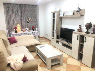 Pis a Adra. Bonito piso seminuevo y céntrico en venta en adra