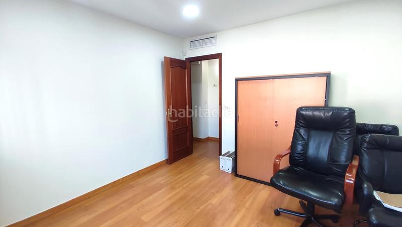 Foto c83ac9d1-2ec1-401e-946a-752a26a1ba83. Local comercial en plaza moreno 5 local comercial en ollerias en Córdoba