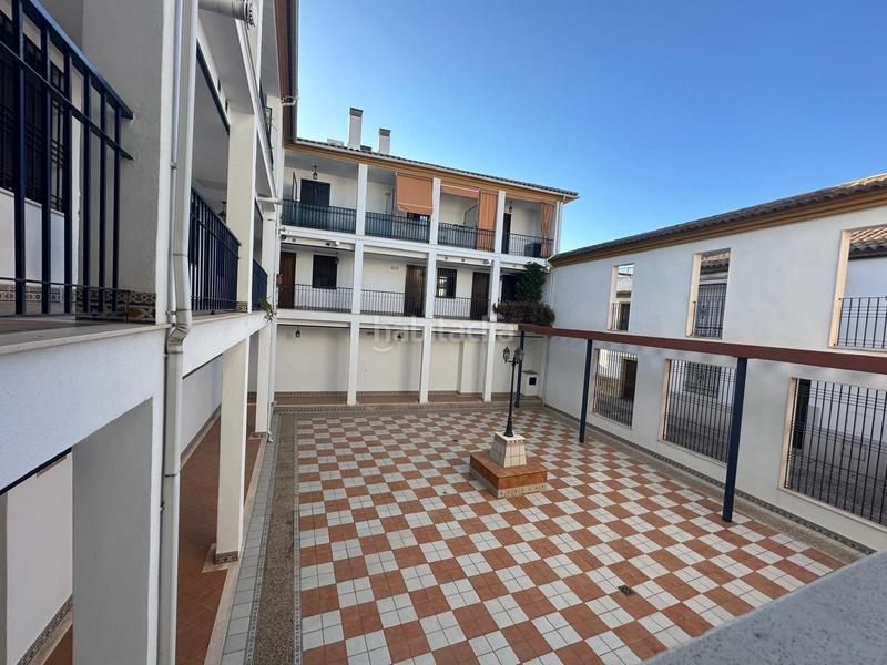Foto fd4bb369-47fc-45af-b4d6-12a14ea6d530. Piso duplex con lic turistica a cinco minutos de la mezquita en Córdoba