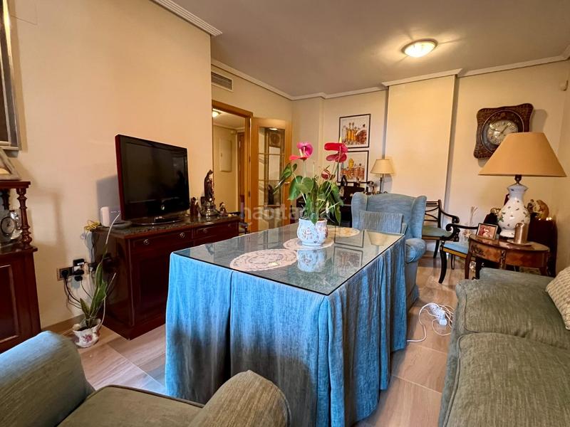 Foto 2bfbc0e5-403e-4d90-9bf5-0c63246ec3b9. Pis amb calefacció aparcament piscina a Tablero Bajo - Arruzafilla Córdoba