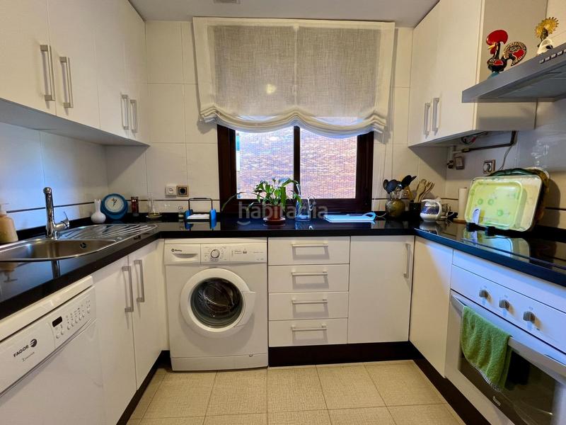 Foto b01f564d-c1ff-4b76-a0b3-8eecbf5af069. Pis amb calefacció aparcament piscina a Tablero Bajo - Arruzafilla Córdoba