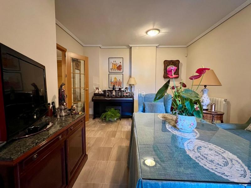 Foto e2be150b-07df-4876-8e14-f26cb0b2b7c4. Pis amb calefacció aparcament piscina a Tablero Bajo - Arruzafilla Córdoba