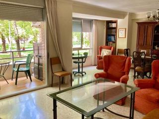 Appartement  Avenida conde de vallellano. Gran piso en conde vallellano