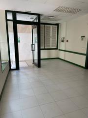 Lloguer Local Comercial a Calle eduardo dato 8. Gran local en alquiler en eduardo dato  centro