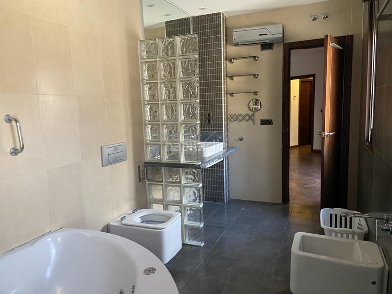 Foto 1b784c8a-d84f-446c-933e-ce82c0afc88c. Piso vivienda en plaza de la iglesia 108 m2 en Campo de la Verdad - Miraflores Córdoba