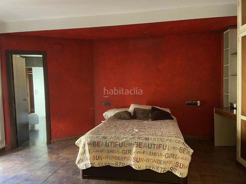 Foto c3665a95-51f1-4d88-95ed-d292efba2f77. Piso vivienda en plaza de la iglesia 108 m2 en Campo de la Verdad - Miraflores Córdoba