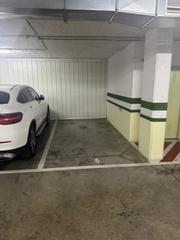 Autoparkplatz  Avenida de la libertad. Plaza de garaje en avenida de la libertad