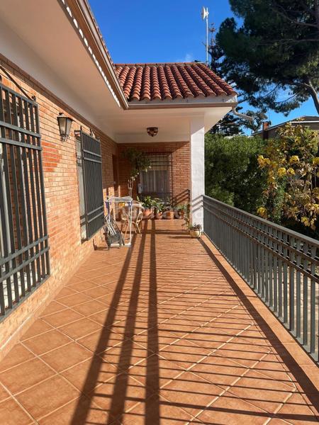 Foto b16d1c7d-c0ca-4a7f-80ee-cba6f9b7131d. Xalet amb aparcament piscina a El Brillante -El Naranjo - El Tablero Córdoba