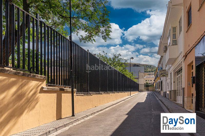 Foto 0e216255-ba4a-4c3e-913d-1f4c597f932e. Casa  junto avd de europa en Alcalá la Real