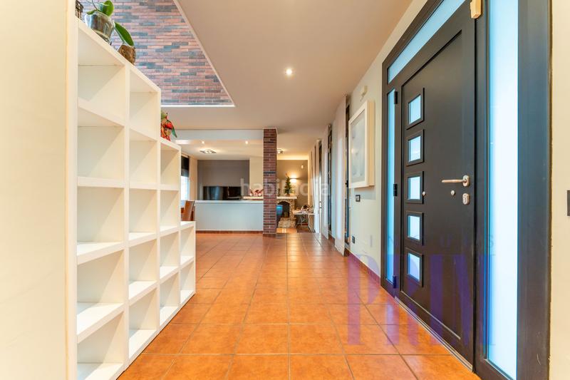Foto a1bafe68-75c5-43a2-85b5-deb13f6c74f8. Chalet urbanizacion aubareda en Almoster