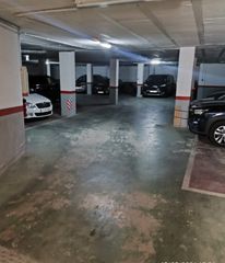 Rent Car parking  Carrer de lepant