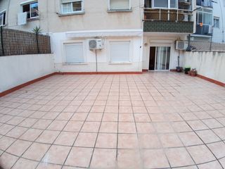 Flat  Avinguda de pere el cerimoniós 56. Ideal inversores: rentabildad y solvencia garantizada.