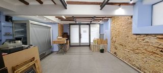 Miete Geschäftsraum  Calle de sant pere apòstol. Local comercial en perfecto estado de 75 m2 en el centro de reus