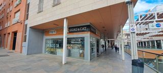 Miete Geschäftsraum  Plaza evarist fàbregas i pam. Local comercial esquinero de 35 m2 en el centro de reus, junto a