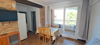 Appartement  Calle del pla de l'era. Apartamento reformado de 3 habitaciones en cap salou con licenci