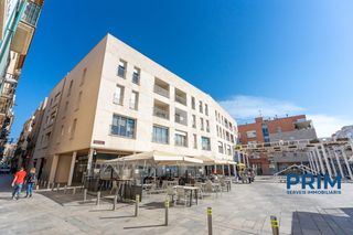Umzug Geschäftsraum  Calle de la presó. Restaurante en traspaso totalmente equipado en el centro comerci
