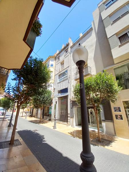 Foto c5b68320-0212-490b-b98f-7b27d90eb615. Edificio en Casco Urbano Vinaròs