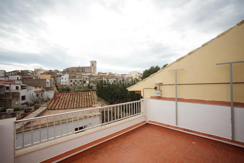 Foto b1e93491-91ec-4a96-91ef-7b23a0ad4fc9. Maison avec cheminée chauffage dans Cálig