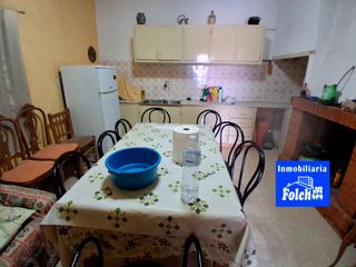 Casa a Casco Urbano. Casa con finca