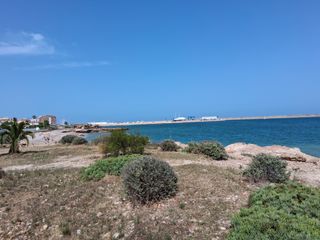 Penthouse  Avinguda de pau béjar 3. Ático dúplex en primera línea de mar