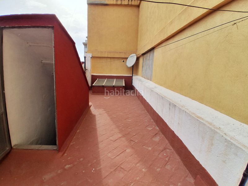 Foto d9ef7af2-7ac2-4ab4-8f74-eca5c154cf66. Casa aparellada a Casco Urbano Vinaròs