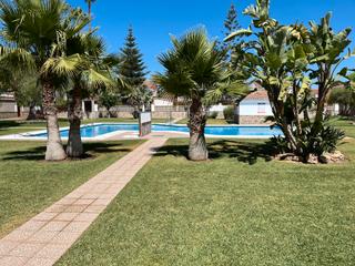 Casa aparellada  Calle guadalquivir. Impresionante pareado en guadalmar !!!a 700 m de la playa !!!