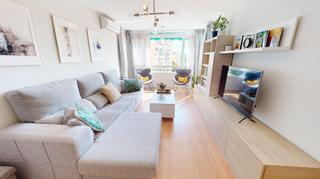 Appartement  Calle los millones. Impresionante piso totalmente reformado y cerca del centro de má