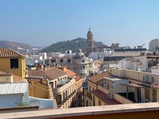 Àtic  Pasillo de atocha. Si quieres tener málaga a tu pies , ver a visitar este atico dup