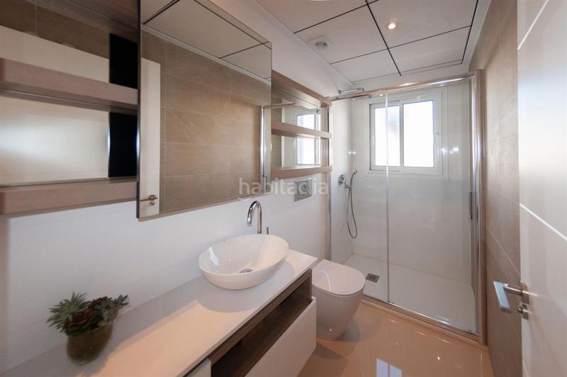 Foto e51db4f2-9f3e-4e23-9f6c-0e41b0bc7f02. Àtic amb aparcament piscina a Rojales