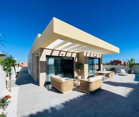 Chalet in Montesinos (Los)