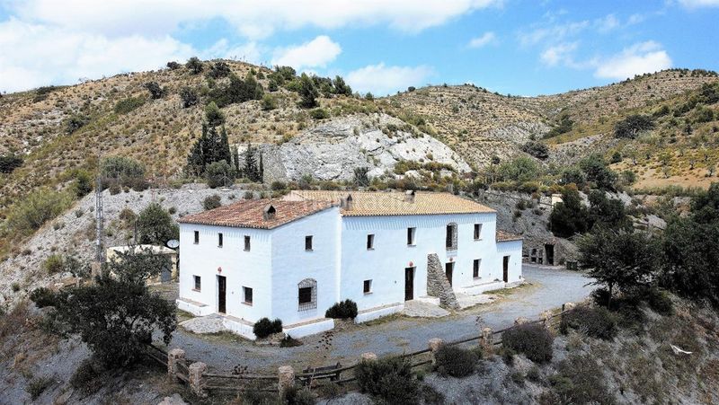 Foto 49e028a0-bcbb-424c-ac8a-bf8d7af40f72. Chalet en Taberno