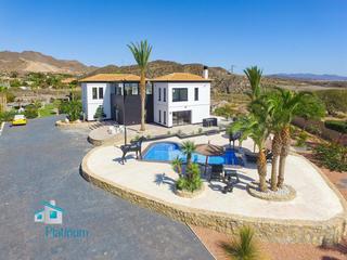 Chalet en San Juan de los Terreros
