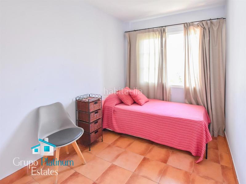 Foto a2afa667-3d2a-4576-99f3-e22df708d754. Maison jumelée avec parking dans Las Marinas - Pueblo Laguna Vera