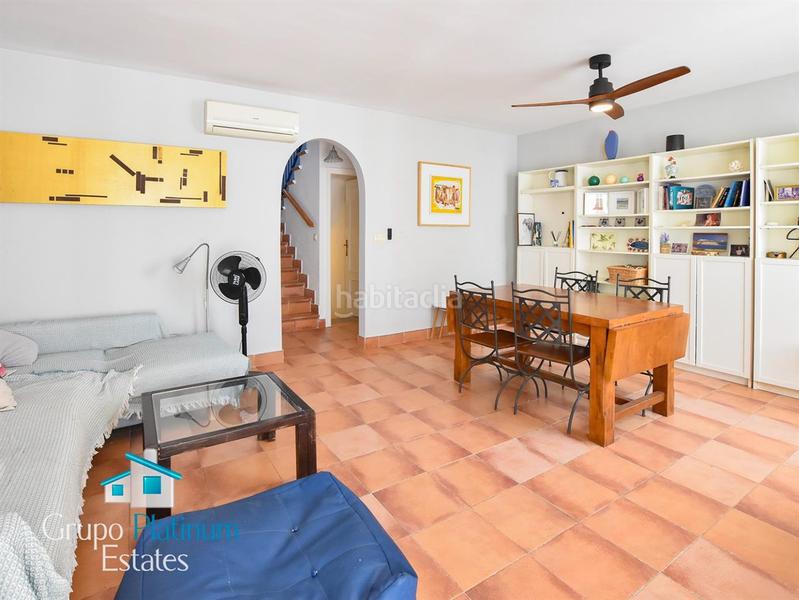 Foto d401df5d-744d-4359-88d0-8e272fb06f55. Maison jumelée avec parking dans Las Marinas - Pueblo Laguna Vera