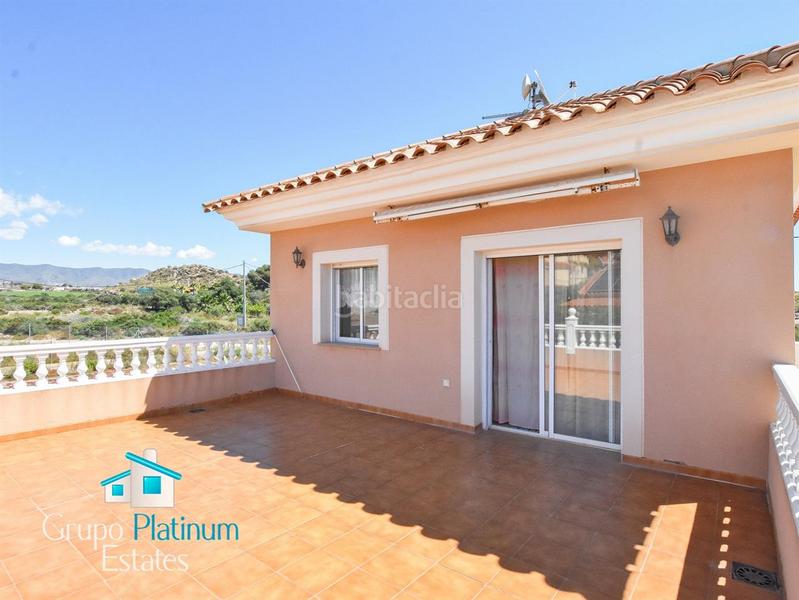 Foto 11fff75d-fbd6-49e3-a8a3-026212a1871f. Chalet con parcheggio piscina in Calabardina Águilas