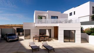 Casa adossada a San Juan de los Terreros