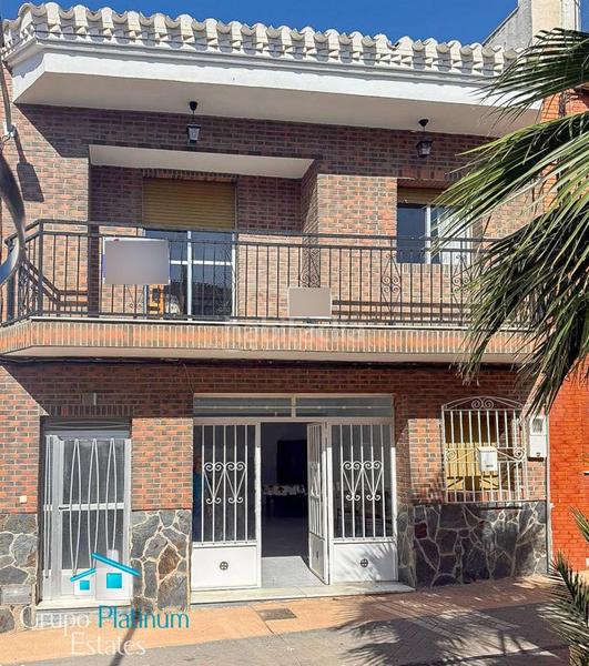 Foto 0539342c-586d-4013-a318-442f23c662e7. Casa adosada en Taberno